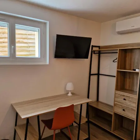 Apartment Le Zenith - 3 Chambres, 3 Sdb, Climatise - 8 Pers Max - Reservation A La Possible - Local A Velos
